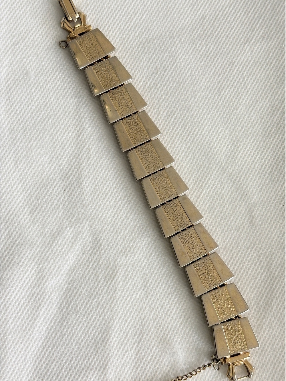 Vintage Gold Tone Wide Link Bracelet with Textured and Smooth Panels, 7.5 Inches